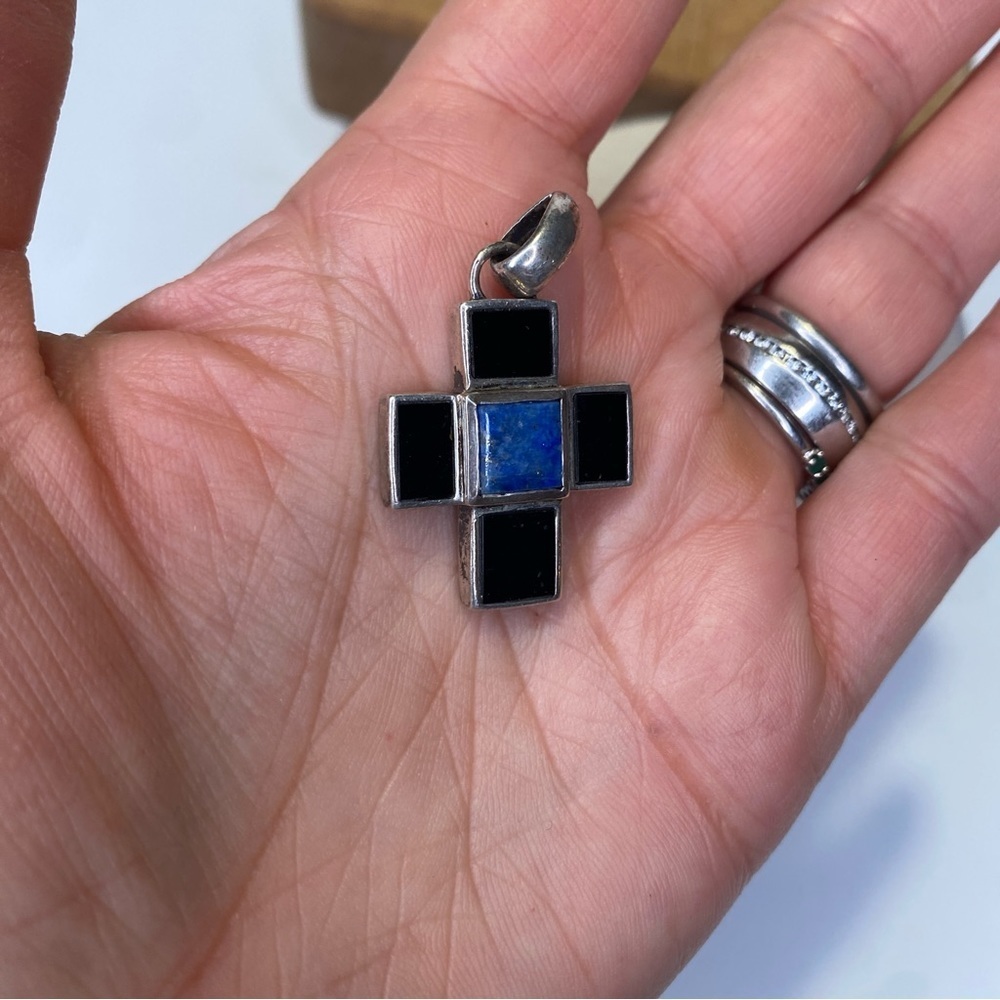 Blue Lapis & Black Onyx Sterling Silver .925 Cross Pendant Thailand - Picture 6 of 6